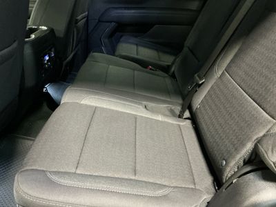 2026 Chevrolet Suburban — photo 15 view