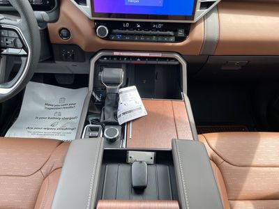 2025 Toyota Tundra 4WD — photo 12 view