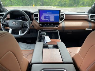 2025 Toyota Tundra 4WD — photo 14 view