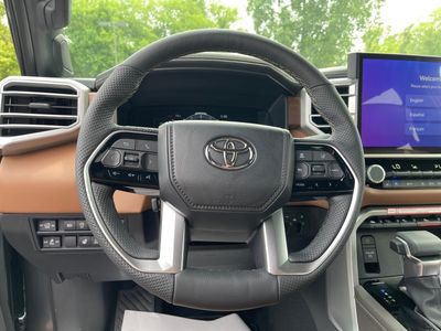 2025 Toyota Tundra 4WD — photo 9 view