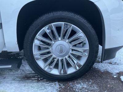 2018 Cadillac Escalade ESV - Photo 12