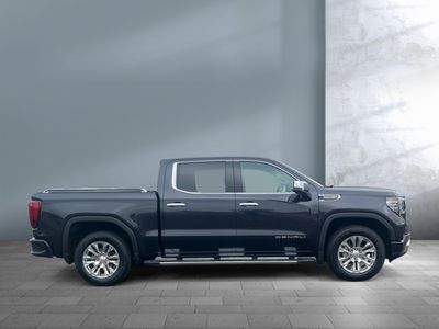 2022 GMC Sierra 1500 — detail view