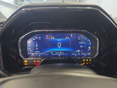 2023 Chevrolet Silverado 1500 — photo 12 view