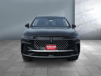 2024 Lincoln Nautilus — front three-quarter view