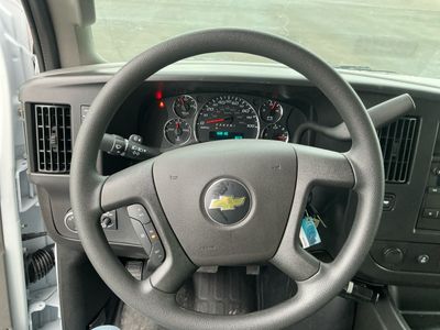 2025 Chevrolet Express Commercial Cutaway — photo 14 view