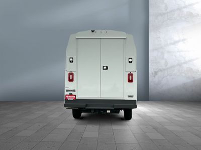 2025 Chevrolet Express Commercial Cutaway — detail view