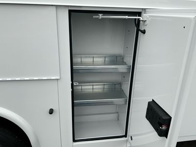 2025 Chevrolet Express Commercial Cutaway — photo 9 view