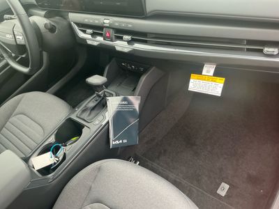 2025 Kia K4 - Photo 14