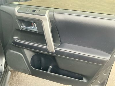 2018 Toyota 4Runner — photo 12 view