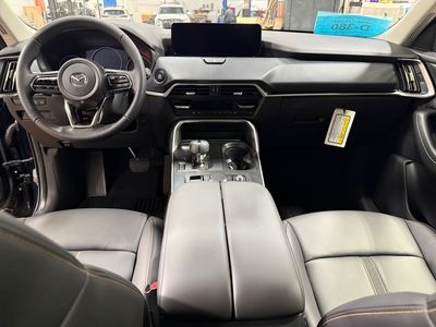 2026 Mazda CX-90 — photo 9 view