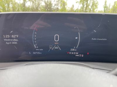 2024 Cadillac XT4 — photo 11 view