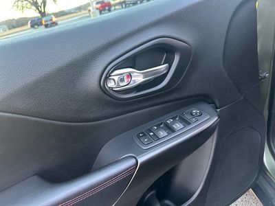 2021 Jeep Cherokee - Photo 15