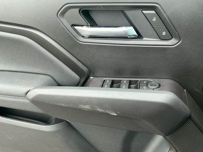 2026 Chevrolet Colorado — photo 8 view