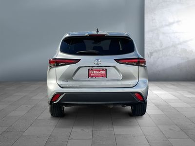 2024 Toyota Highlander — detail view