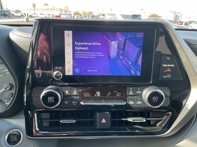 2024 Toyota Highlander — photo 10 view