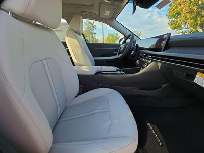 2025 Hyundai Sonata — photo 14 view