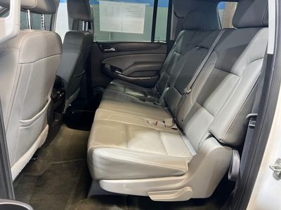 2016 Chevrolet Suburban — photo 7 view