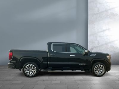 2023 GMC Sierra 1500 — interior view