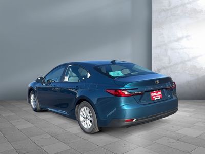 2026 Toyota Camry - Photo 3