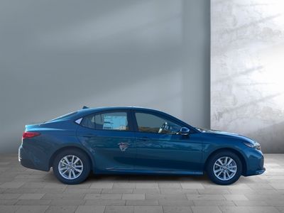 2026 Toyota Camry - Photo 5