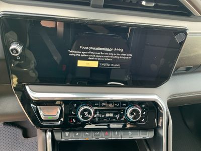 2026 GMC Sierra 3500HD — photo 14 view