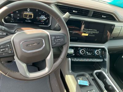 2026 GMC Sierra 3500HD — photo 9 view