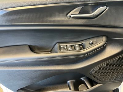 2025 Jeep Grand Cherokee - Photo 11