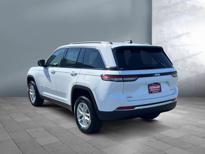 2025 Jeep Grand Cherokee - Photo 3