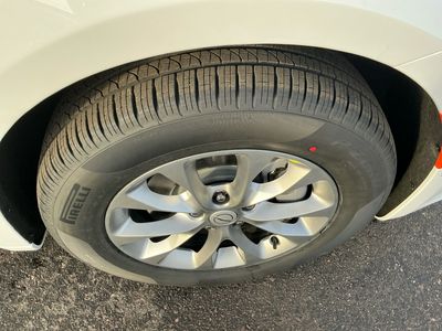 2026 Chrysler Pacifica — photo 8 view