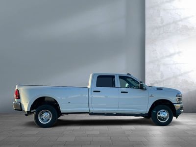2026 Ram 3500 - Photo 4