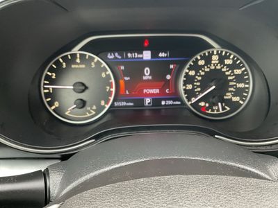 2023 Nissan Maxima — photo 9 view