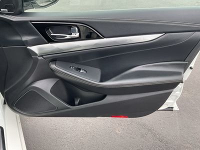 2023 Nissan Maxima — photo 10 view