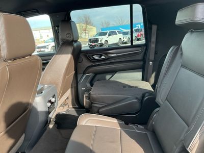 2022 GMC Yukon XL — photo 8 view