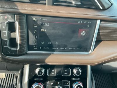 2022 GMC Yukon XL — photo 9 view