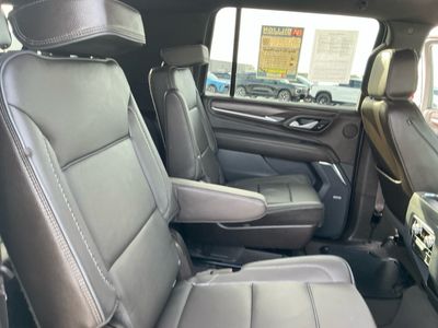 2022 GMC Yukon XL — photo 10 view