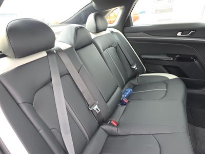 2026 Kia K5 — photo 14 view