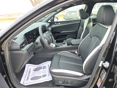 2026 Kia K5 — photo 10 view
