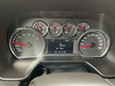2024 Chevrolet Tahoe — photo 12 view