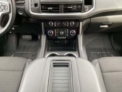 2024 Chevrolet Tahoe — photo 9 view