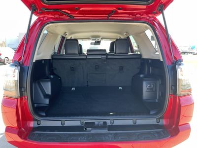 2024 Toyota 4Runner — photo 8 view