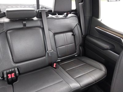 2024 Chevrolet Silverado 1500 — photo 12 view