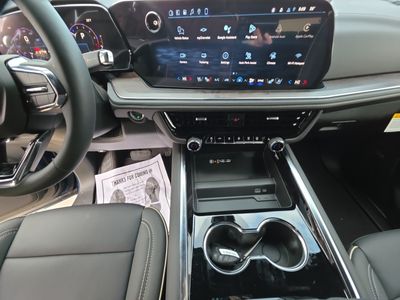 2026 Chevrolet Suburban — photo 15 view