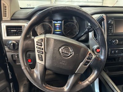 2017 Nissan Titan XD - Photo 12