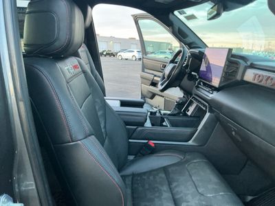 2024 Toyota Tundra 4WD — photo 15 view