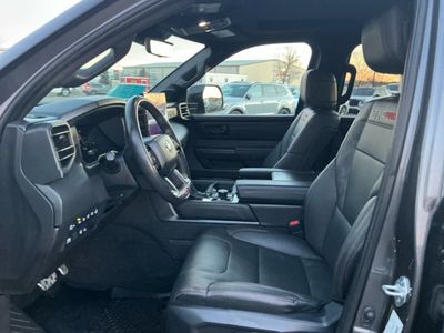 2024 Toyota Tundra 4WD — photo 8 view