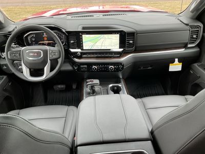 2026 GMC Sierra 1500 — photo 8 view