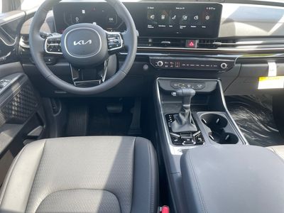 2026 Kia Carnival — photo 14 view