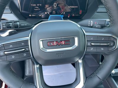 2026 GMC Acadia — photo 14 view