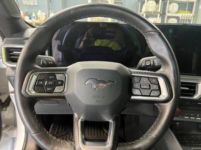 2024 Ford Mustang — photo 10 view