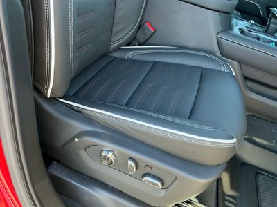 2026 GMC Sierra 1500 — photo 8 view